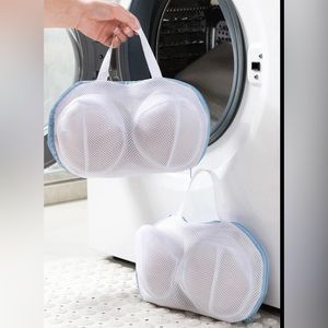 1 Bra Wash Bag